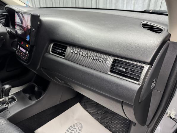 Mitsubishi Outlander III Рестайлинг 2 с пробегом 2015 года, цена 1 780 000 рублей, 185672 км, внедорожник, Автокод Объявления