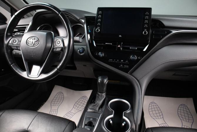 Toyota Camry VIII (XV70) Рестайлинг с пробегом 2021 года, цена 3 149 000 рублей, 44549 км, седан, Автокод Объявления