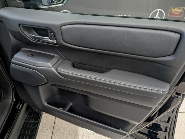 Toyota Land Cruiser Prado 250 Series с пробегом 2024 года, цена 8 300 000 рублей, 15721 км, внедорожник, Автокод Объявления