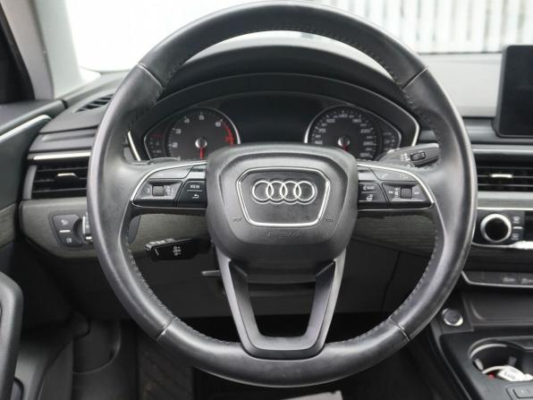 Audi A4 V (B9) с пробегом 2018 года, цена 2 313 000 рублей, 69983 км, седан, Автокод Объявления