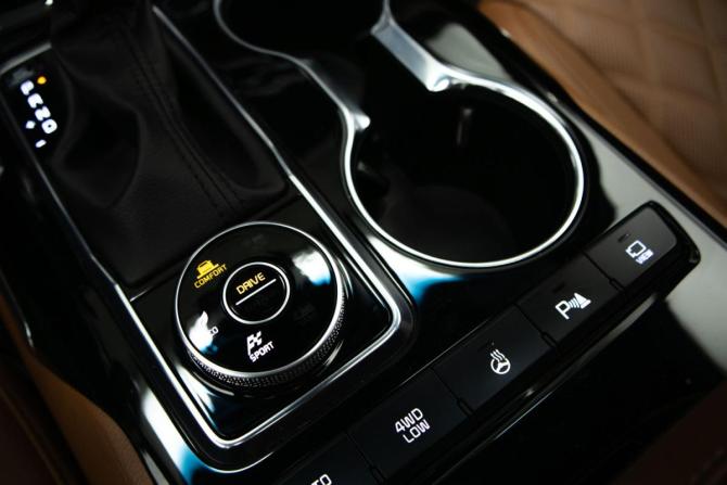 Kia Mohave I Рестайлинг 2 с пробегом 2022 года, цена 5 099 000 рублей, 73920 км, внедорожник, Автокод Объявления