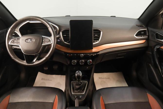 Lada (ВАЗ) Vesta I Рестайлинг (NG) с пробегом 2023 года, цена 1 369 000 рублей, 30500 км, седан, Автокод Объявления