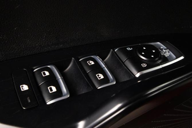 Kia K5 III с пробегом 2021 года, цена 2 299 000 рублей, 93875 км, седан, Автокод Объявления