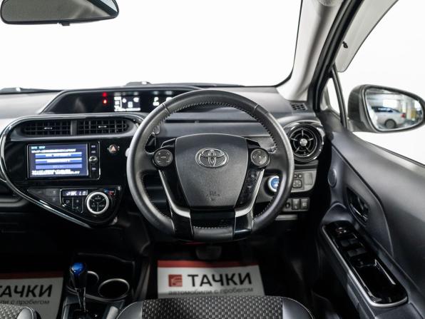 Toyota Aqua I Рестайлинг 2 с пробегом 2017 года, цена 1 329 500 рублей, 75357 км, хэтчбек, Автокод Объявления