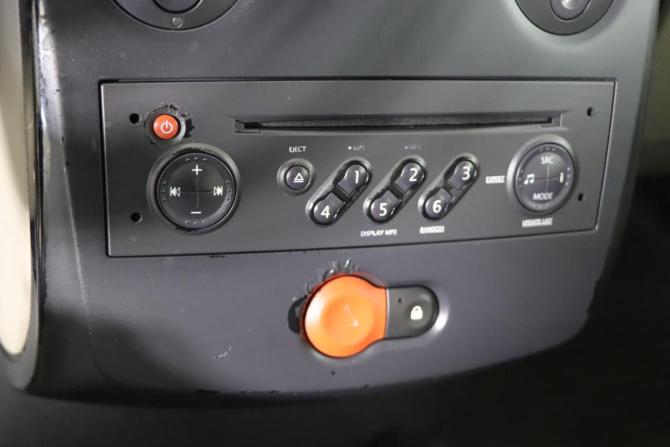 Renault Clio III с пробегом 2007 года, цена 379 990 рублей, 295629 км, хэтчбек, Автокод Объявления