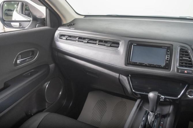 Honda Vezel I Рестайлинг с пробегом 2018 года, цена 1 899 000 рублей, 106000 км, внедорожник, Автокод Объявления