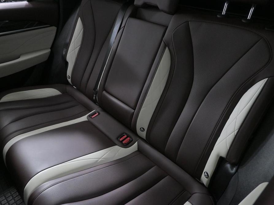 Geely Monjaro I Москва  - изображение 13