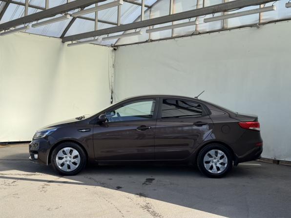 Kia Rio III Рестайлинг с пробегом 2015 года, цена 910 000 рублей, 160000 км, седан, Автокод Объявления