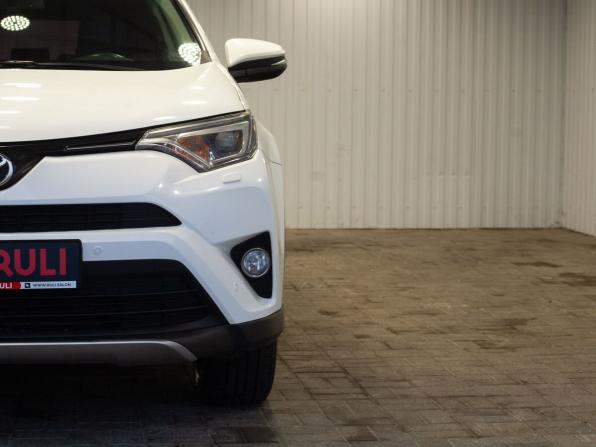 Toyota RAV4 IV (XA40) Рестайлинг с пробегом 2018 года, цена 2 750 000 рублей, 199902 км, внедорожник, Автокод Объявления