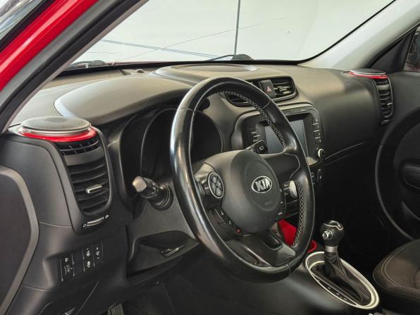 Kia Soul II Рестайлинг с пробегом 2018 года, цена 1 575 000 рублей, 150003 км, хэтчбек, Автокод Объявления