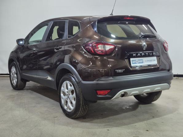 Renault Kaptur I с пробегом 2017 года, цена 1 099 000 рублей, 300890 км, внедорожник, Автокод Объявления