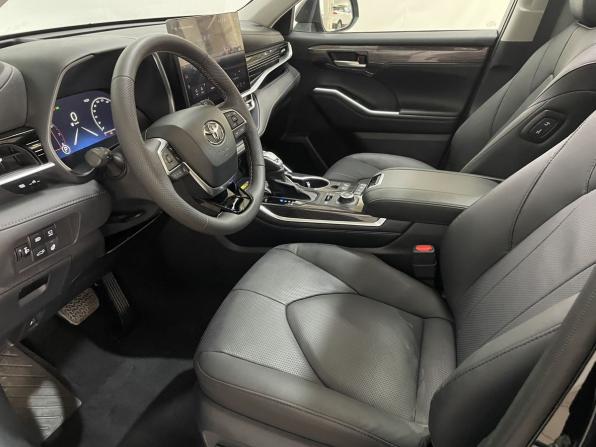 Toyota Highlander IV (XU70) с пробегом 2026 года, цена 5 350 000 рублей, 22 км, внедорожник, Автокод Объявления