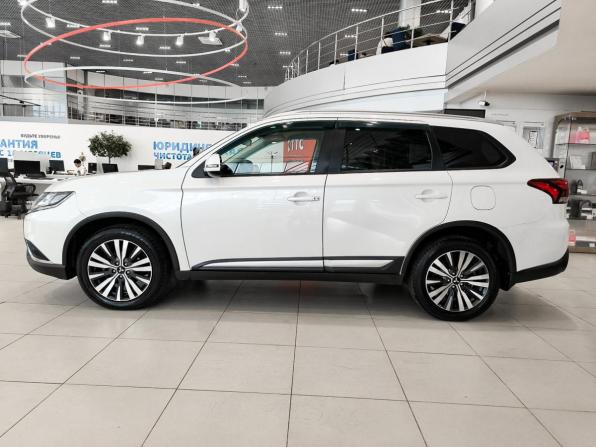 Mitsubishi Outlander III Рестайлинг 3 с пробегом 2020 года, цена 2 420 000 рублей, 134070 км, внедорожник, Автокод Объявления