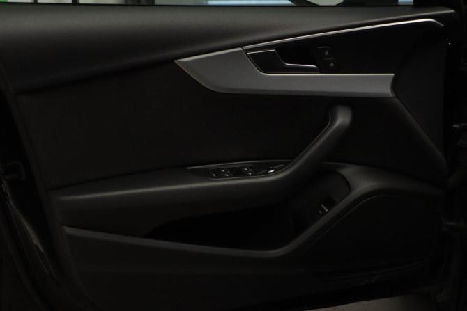 Audi A4 V (B9) с пробегом 2016 года, цена 2 150 000 рублей, 115204 км, седан, Автокод Объявления
