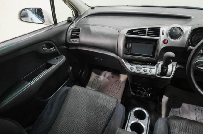 Honda Stream II с пробегом 2007 года, цена 949 000 рублей, 330000 км, компактвэн, Автокод Объявления