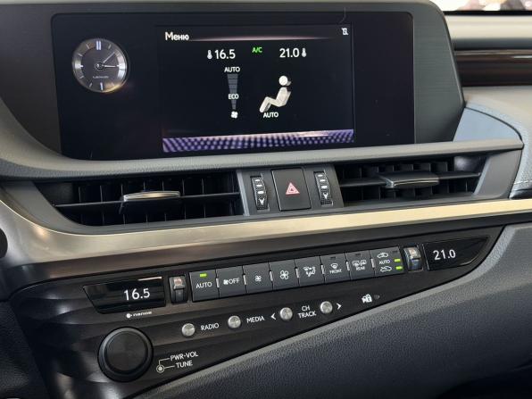 Lexus ES VII с пробегом 2019 года, цена 3 190 000 рублей, 141170 км, седан, Автокод Объявления