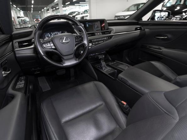 Lexus ES VII с пробегом 2021 года, цена 4 200 000 рублей, 59939 км, седан, Автокод Объявления