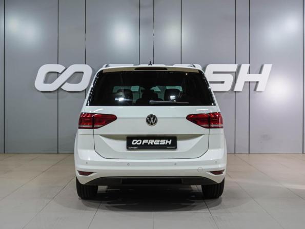 Volkswagen Touran II с пробегом 2019 года, цена 2 079 000 рублей, 86926 км, компактвэн, Автокод Объявления