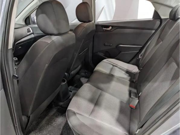 Hyundai Solaris II с пробегом 2017 года, цена 970 000 рублей, 201478 км, седан, Автокод Объявления