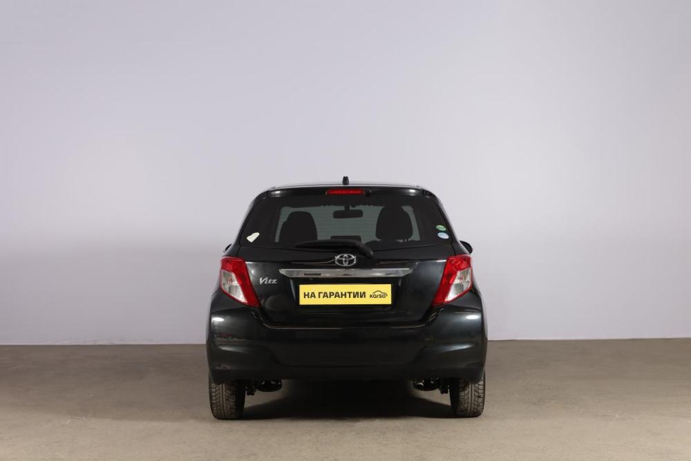 Toyota Vitz III (XP130) Новосибирск  - изображение 6
