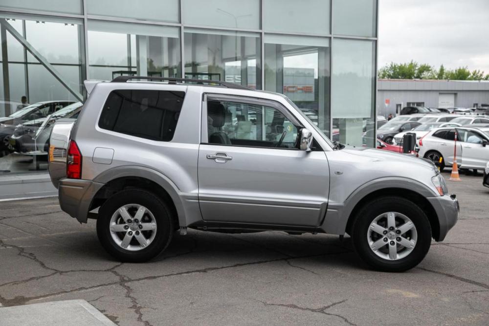 Mitsubishi Pajero III Рестайлинг Иркутск  - изображение 7