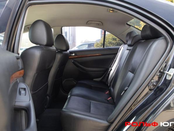 Toyota Avensis II Рестайлинг с пробегом 2006 года, цена 658 000 рублей, 290050 км, седан, Автокод Объявления