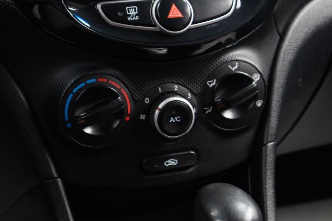 Hyundai Solaris I с пробегом 2013 года, цена 749 000 рублей, 263212 км, седан, Автокод Объявления