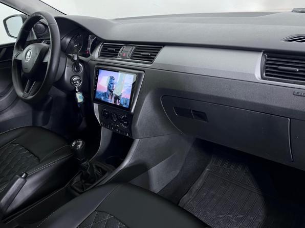 Skoda Rapid I с пробегом 2016 года, цена 1 045 000 рублей, 107609 км, лифтбек, Автокод Объявления