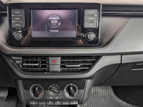 Skoda Rapid II с пробегом 2022 года, цена 1 595 000 рублей, 73274 км, лифтбек, Автокод Объявления