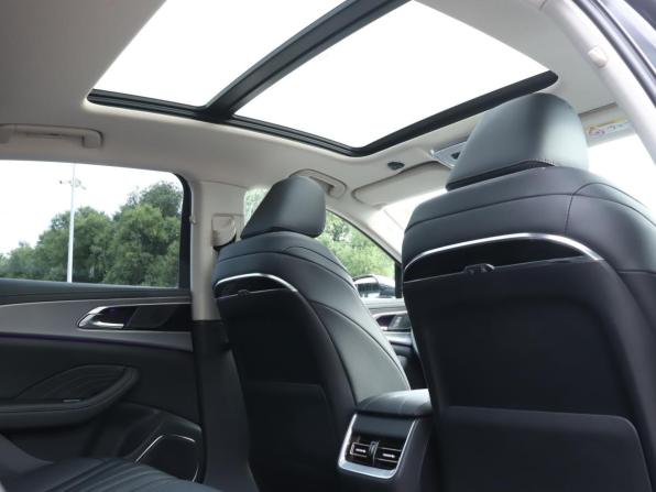Hongqi H5 II с пробегом 2024 года, цена 3 100 000 рублей, 36890 км, седан, Автокод Объявления