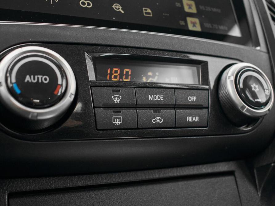 Mitsubishi Pajero IV Рестайлинг 1 Екатеринбург  - изображение 18