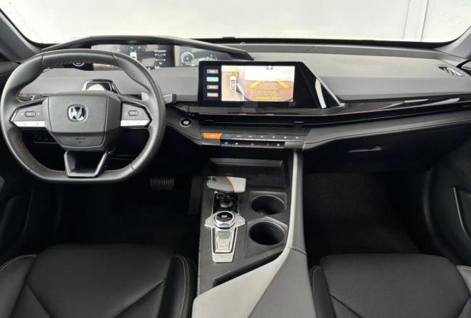 Changan UNI-V I с пробегом 2023 года, цена 2 145 000 рублей, 61942 км, лифтбек, Автокод Объявления