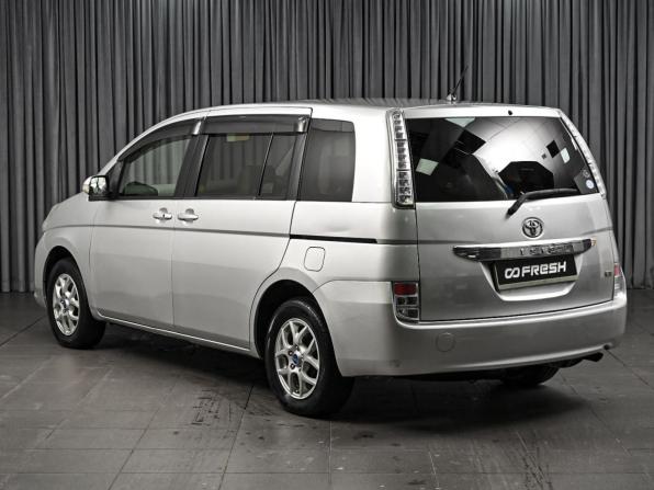 Toyota ISis I Рестайлинг с пробегом 2011 года, цена 974 000 рублей, 174625 км, компактвэн, Автокод Объявления