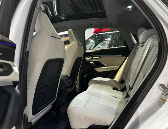 Audi Q5 Sportback II (GU) с пробегом 2025 года, цена 8 680 000 рублей, 22 км, внедорожник, Автокод Объявления