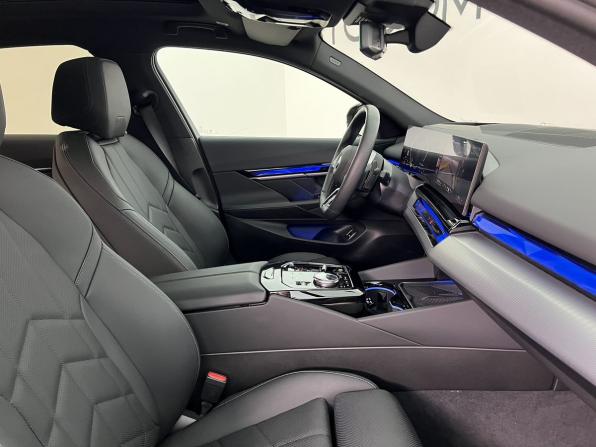 BMW 5 серии VIII (G60/G61/G68) с пробегом 2025 года, цена 6 850 000 рублей, 16281 км, седан, Автокод Объявления