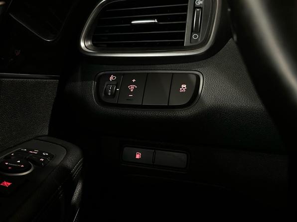 Kia Sorento III Prime Рестайлинг с пробегом 2018 года, цена 2 699 990 рублей, 111017 км, внедорожник, Автокод Объявления