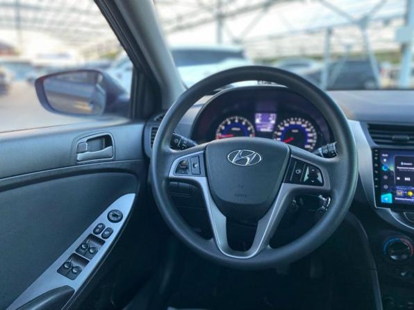 Hyundai Solaris I Рестайлинг с пробегом 2016 года, цена 950 000 рублей, 160535 км, седан, Автокод Объявления