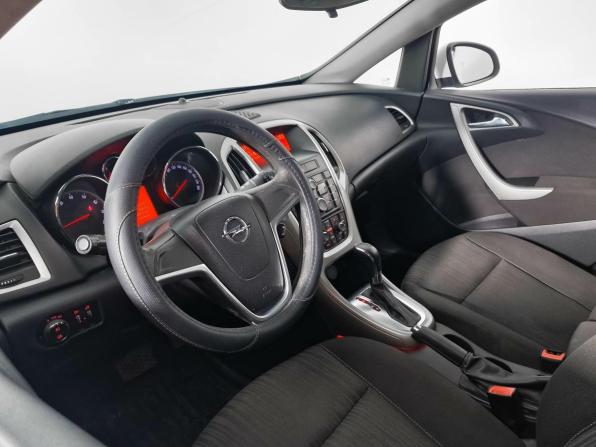 Opel Astra J с пробегом 2011 года, цена 549 000 рублей, 181298 км, хэтчбек, Автокод Объявления