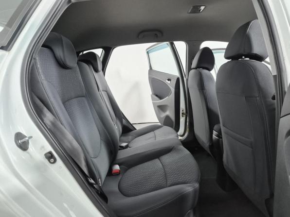 Hyundai Solaris I с пробегом 2013 года, цена 684 000 рублей, 138409 км, хэтчбек, Автокод Объявления