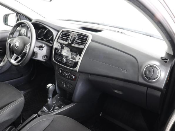 Renault Logan II Рестайлинг с пробегом 2019 года, цена 1 077 000 рублей, 91029 км, седан, Автокод Объявления