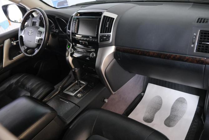 Toyota Land Cruiser 200 Series Рестайлинг 1 с пробегом 2013 года, цена 5 099 000 рублей, 129190 км, внедорожник, Автокод Объявления