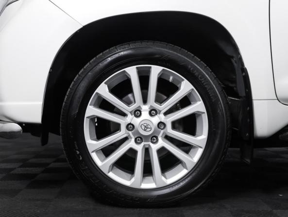 Toyota Land Cruiser Prado 150 Series Рестайлинг 1 с пробегом 2015 года, цена 3 707 000 рублей, 128580 км, внедорожник, Автокод Объявления