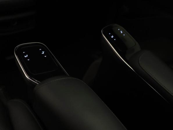 GAC M8 с пробегом 2024 года, цена 4 765 000 рублей, 35188 км, минивэн, Автокод Объявления
