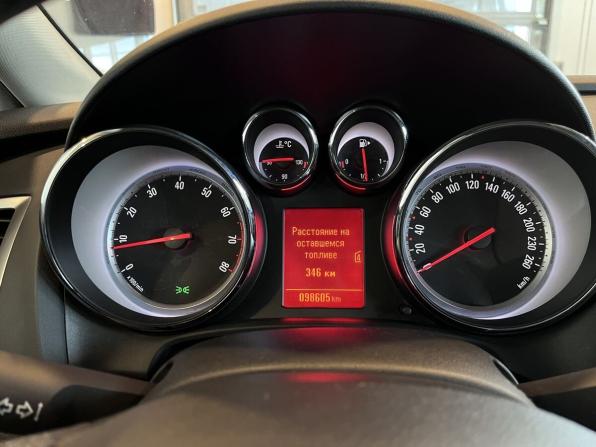Opel Astra J Рестайлинг с пробегом 2013 года, цена 870 000 рублей, 98605 км, хэтчбек, Автокод Объявления