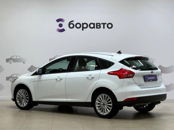 Ford Focus III Рестайлинг с пробегом 2018 года, цена 1 300 000 рублей, 79485 км, хэтчбек, Автокод Объявления