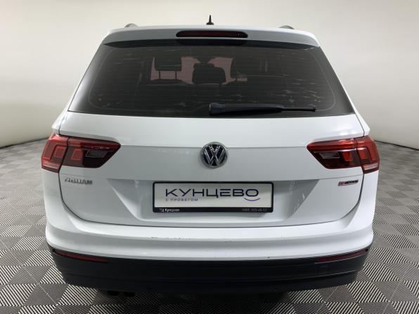 Volkswagen Tiguan II с пробегом 2019 года, цена 1 976 000 рублей, 176959 км, внедорожник, Автокод Объявления