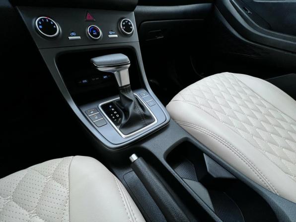 Hyundai Creta II с пробегом 2021 года, цена 2 199 000 рублей, 58164 км, внедорожник, Автокод Объявления