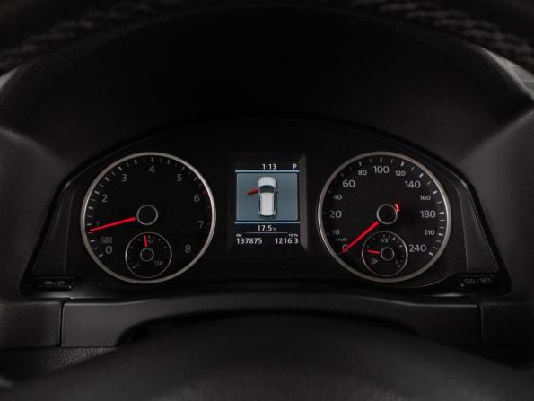 Volkswagen Tiguan I Рестайлинг с пробегом 2012 года, цена 1 679 000 рублей, 137875 км, внедорожник, Автокод Объявления