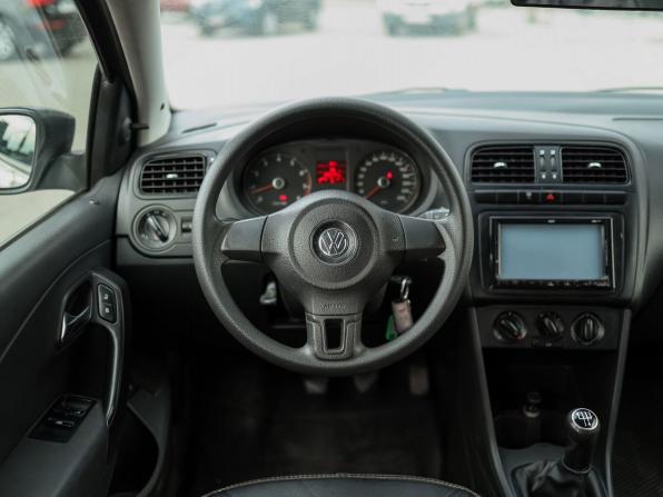 Volkswagen Polo V с пробегом 2012 года, цена 589 000 рублей, 283743 км, седан, Автокод Объявления