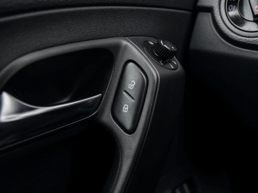 Volkswagen Polo V Курган  - изображение 17
